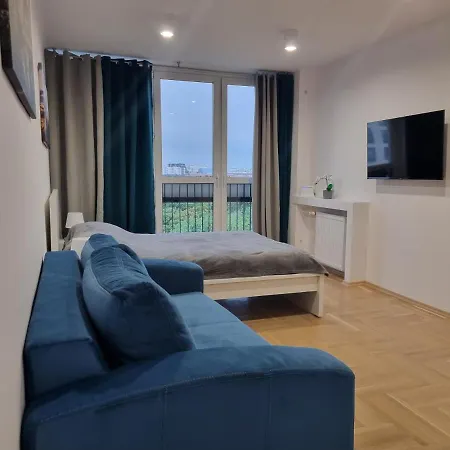 公寓 Strict Center Comfortable Apartment, 10th-floor With Beautiful View On The Park And Skyscrapers, Free Wifi, Self Check-in/out 华沙