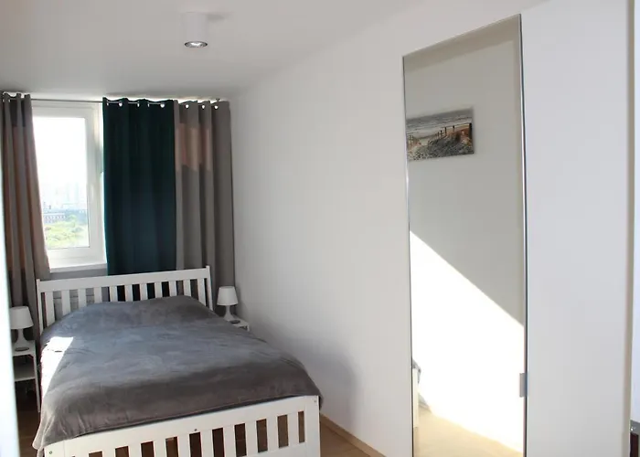 Strict Center Comfortable Apartment, 10th-floor With Beautiful View On The Park And Skyscrapers, Free Wifi, Self Check-in/out شقة *