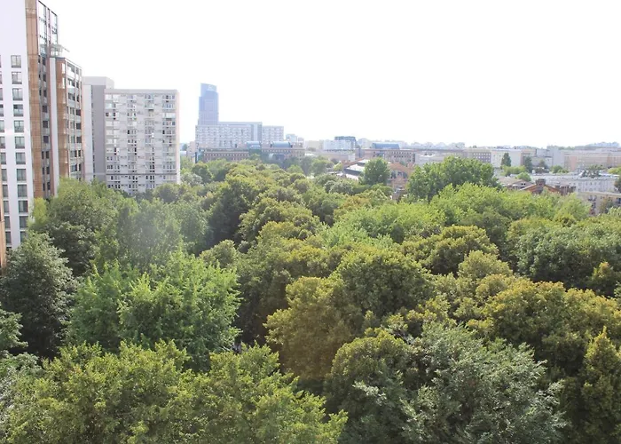 Strict Center Comfortable Apartment, 10th-floor With Beautiful View On The Park And Skyscrapers, Free Wifi, Self Check-in/out شقة *