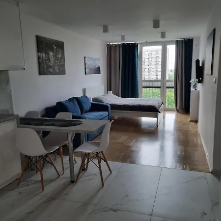 Appartement Strict Center Comfortable Apartment, 10th-floor With Beautiful View On The Park And Skyscrapers, Free Wifi, Self Check-in/out